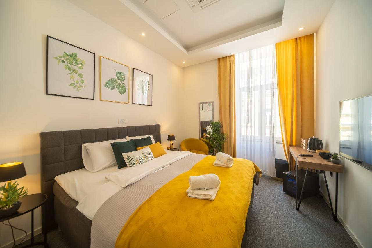 Elenas Rooms & Apartment Zagreb Luaran gambar